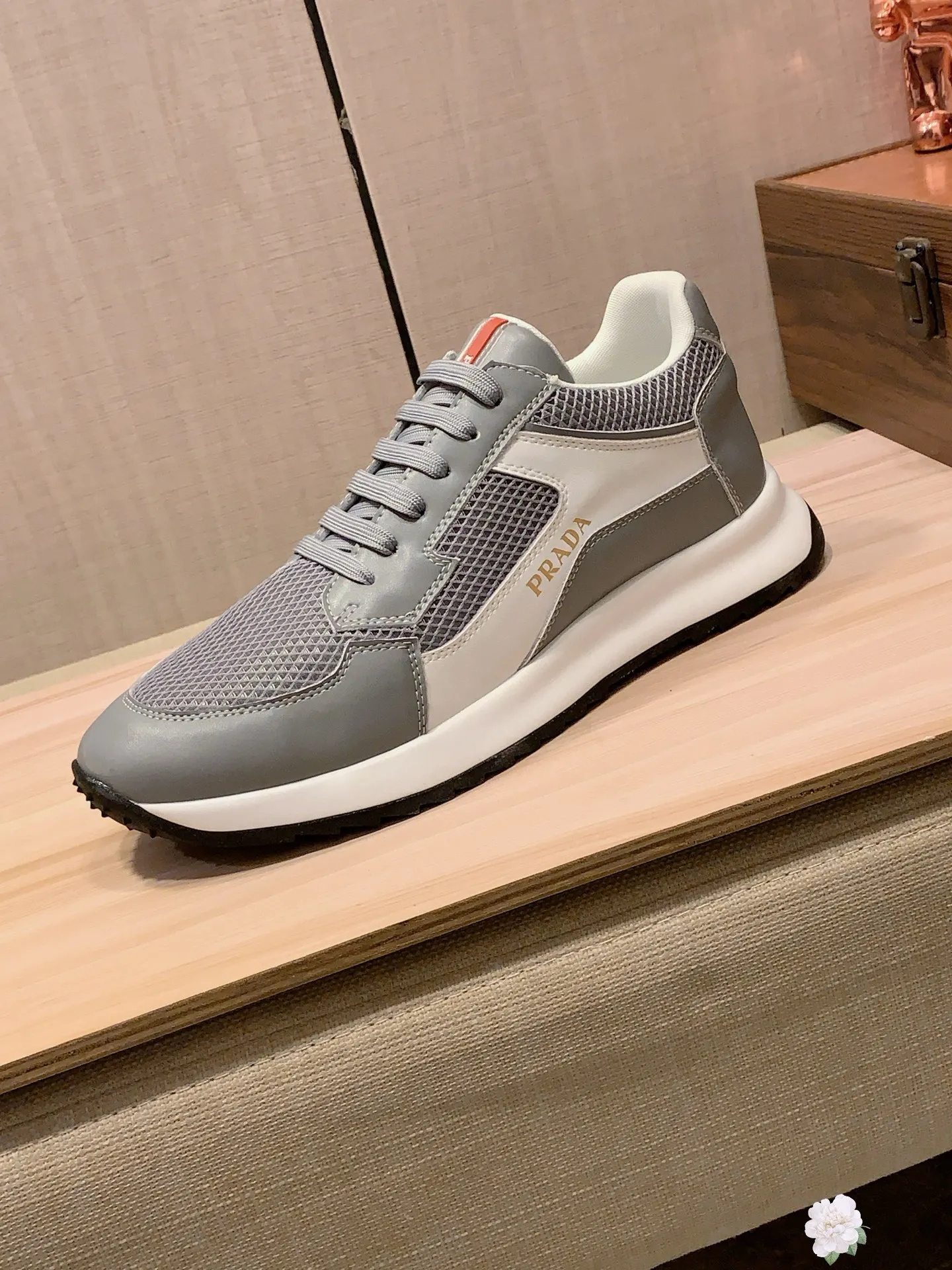 Men's shoes 💰460💰💰🎩🎩[Lightning][Lightning] "Prada PRADA*" latest hot style casual shoes, top brand [seduce] luxury~purchase, top~quality. [Strong] The upper is made of imported breathable cowhide with material ➕ breathable sheepskin feet (•) and fine workmanship. The original stylish and stylish soft rubber wear-resistant and non-slip outsole is light and comfortable on the feet. The real thing looks better when photographed in person. 0121: code: 38-44, 4️⃣ colors selected